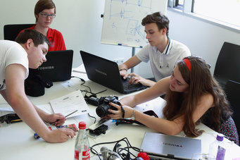 Internationales Sommerpraktikum 2013 Internationales Sommerpraktikum 2013