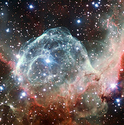Das offizielle ESO-Jubiläumsbild, aufgenommen am 5. Oktober 2012, zeigt den Emissionsnebel "Thors Helm". Bild: ESO/B. Bailleul
