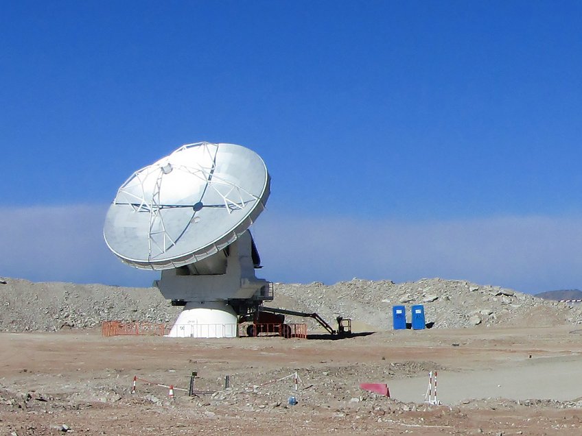 Das Kernobjekt des folgenden WIS-Beitrags – eines der 12-m-ALMA-Teleskope
Das Kernobjekt des folgenden WIS-Beitrags – eines der 12-m-ALMA-Teleskope