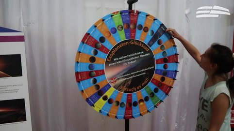 So wie hier zu sehen war die Ausstellung für die "Explore Science 2018" der Klaus Tschira Stiftung in der Baumhainhalle des Luisenparks Mannheim aufgebaut.