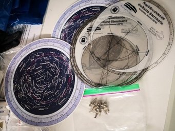 Abbildung 1: Die Sternkarten Abbildung 1: Die Sternkarten