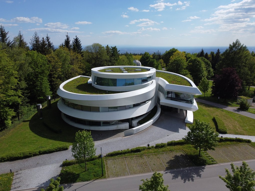 Luftaufnahme des HdA bei blauem Himmel am 30. Mai 2021.