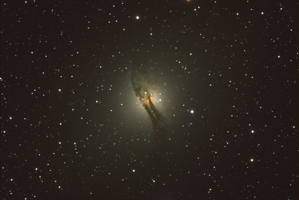 Eines der Motive der erzeugten Bilder der Teilnehmerinnen (Centaurus A).