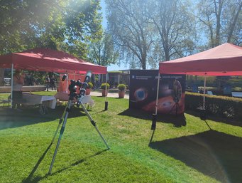 Bastelzelte und Sonnenteleskop beim PODIUM Esslingen Bastelzelte und Sonnenteleskop beim PODIUM Esslingen