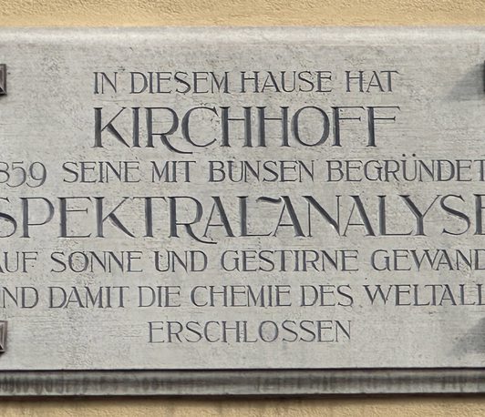 Faszination Astronomie: Vor 200 Jahren geboren: Gustav Kirchhoff - Begründer der Astrophysik Faszination Astronomie: Vor 200 Jahren geboren: Gustav Kirchhoff - Begründer der Astrophysik